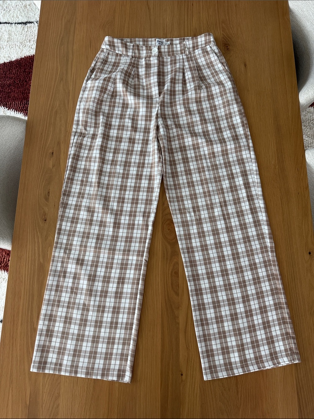 Plaid trousers, tan and white, gently worn, size 10, made by Princess Polly